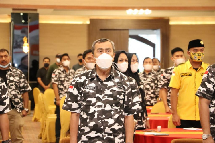 Hadiri Pelantikan Bapera Riau, Gubri Ajak Pemuda Isi Pembangunan